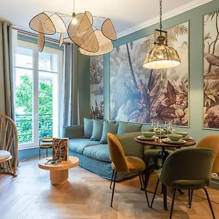 Apartman Amazing 2br 4p - Eiffel Tower 5 *