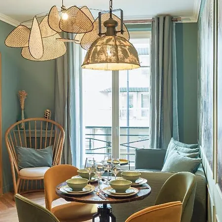 Amazing 2br 4p - Eiffel Tower 5 *